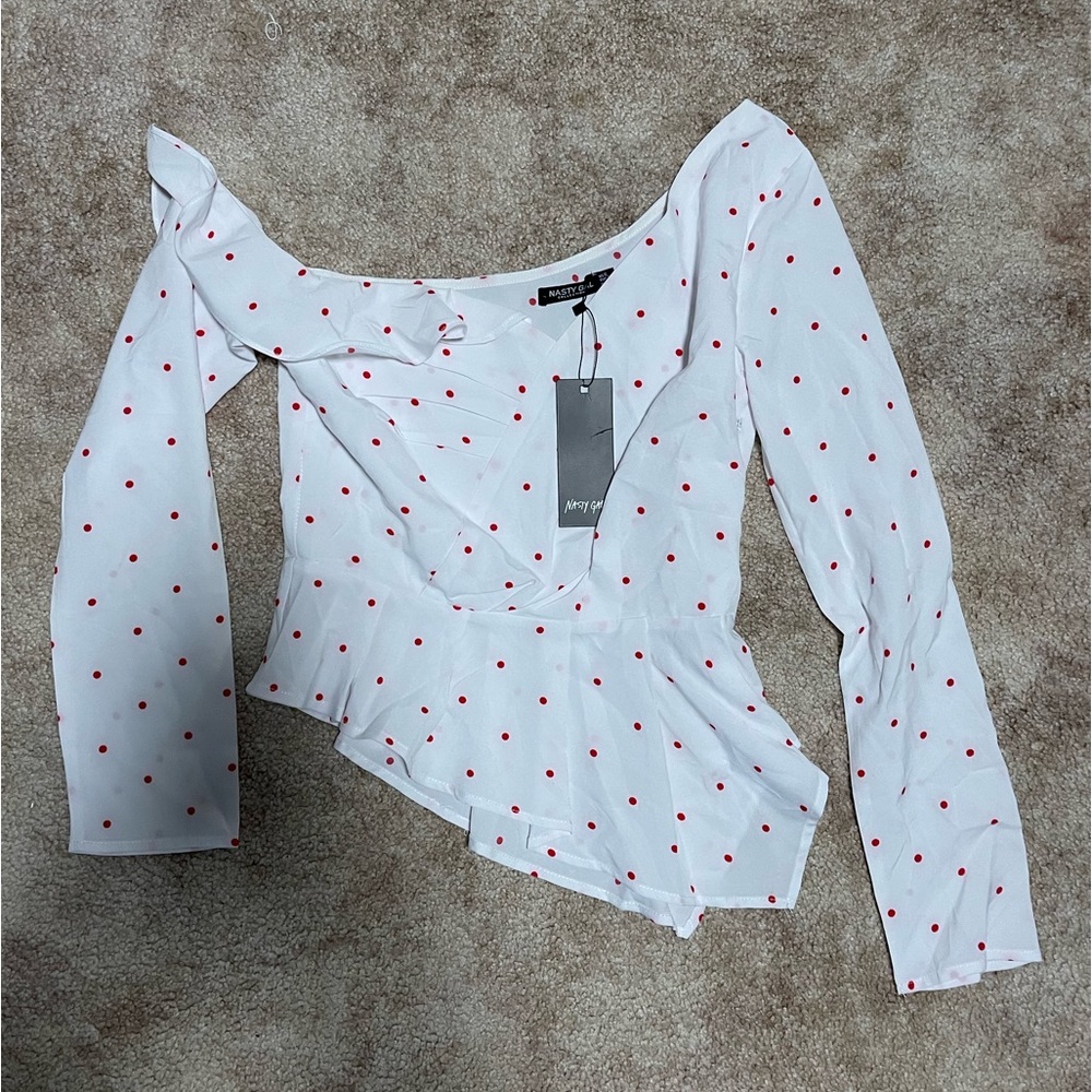 Nasty gal off shoulder top fits like a small
